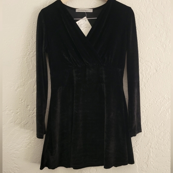 Hopeless Romantic Velvet Dress Size Medium NWT - Picture 1 of 6